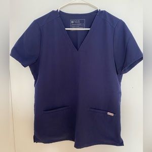 FIGS Casma Three-Pocket Scrub Top | size S